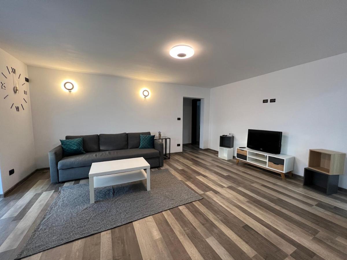 Sunny Luxury Home G. Enescu Suceava Exterior photo